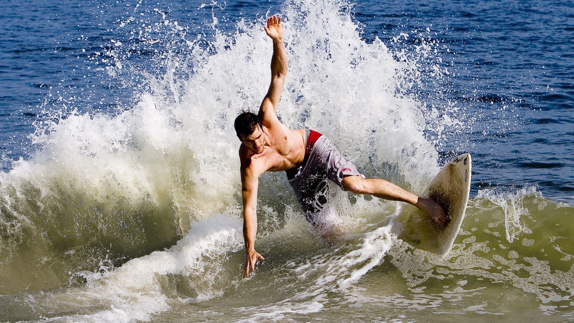 九游娱乐(jiuyou)官网-拼搏精神:运动员克服伤病继续战斗,运动员拼搏事例